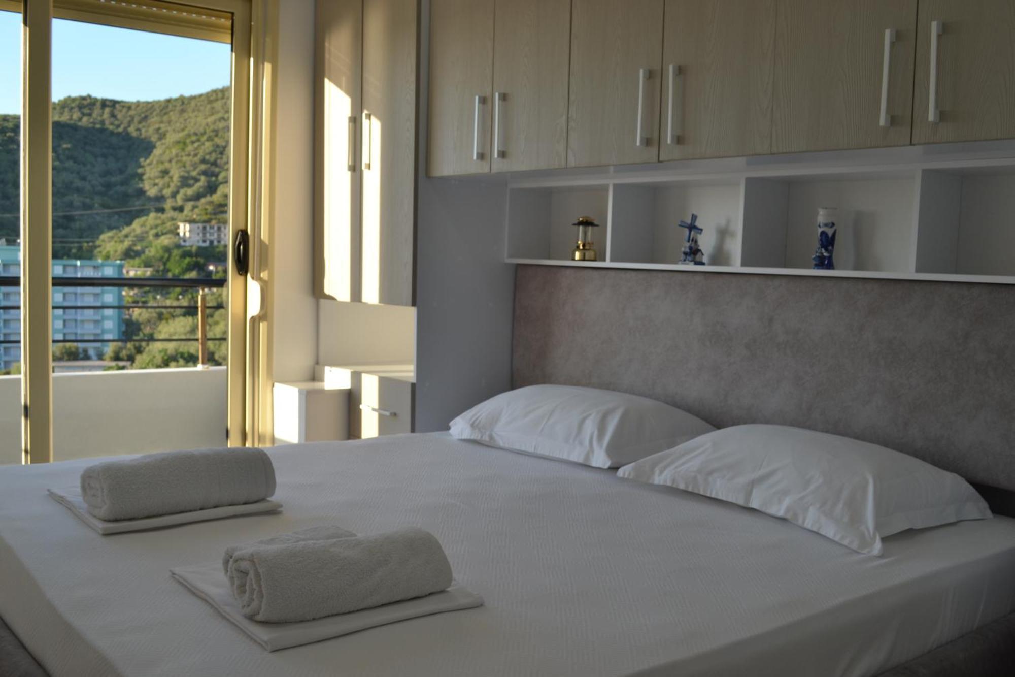 Seaview Penthouse Terrace & Garage Apartment Vlore Exterior photo